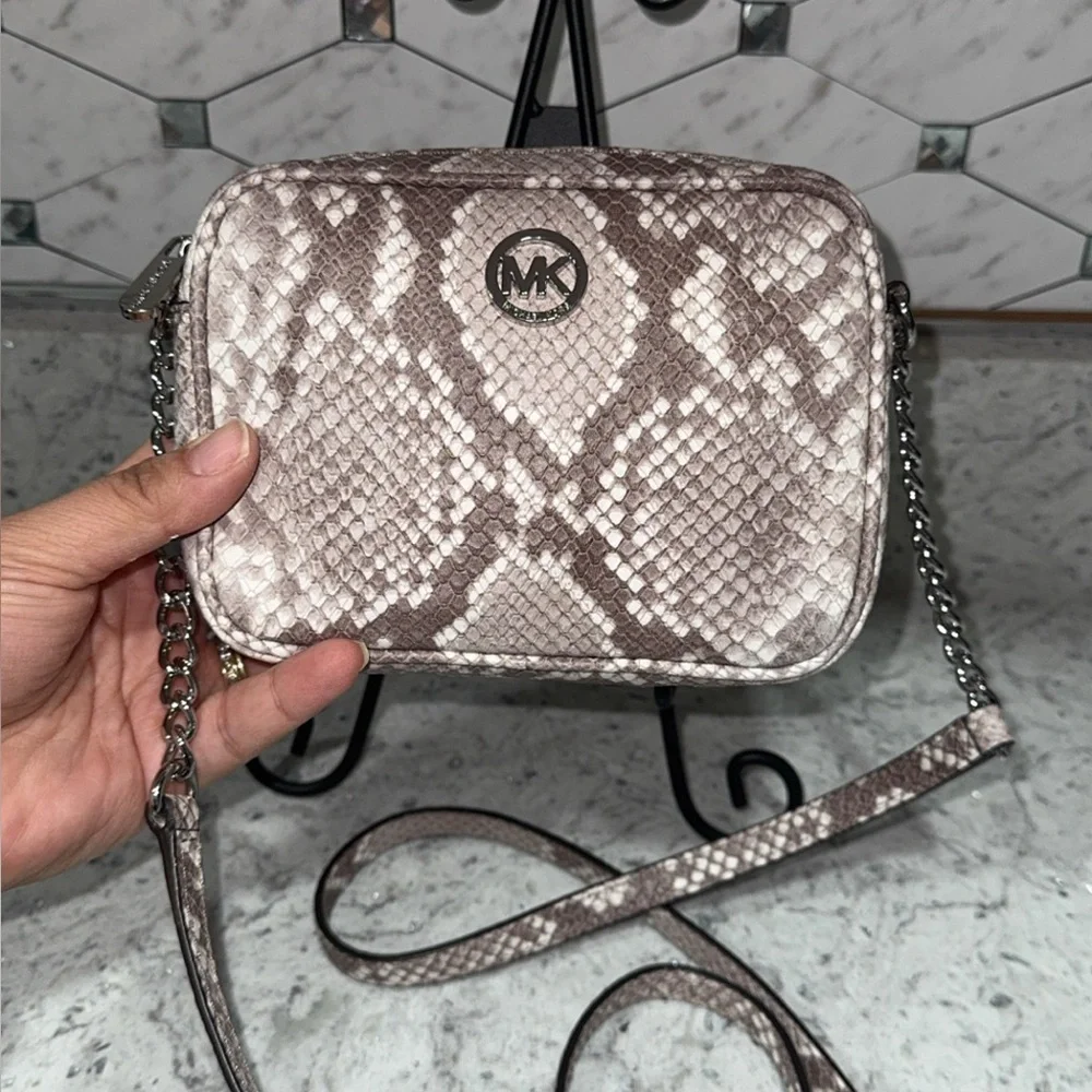 Michael Kors Snake Print Crossbody Bag Cindy Leather Purse AUTHENTIC Like New - Picture 9 of 12